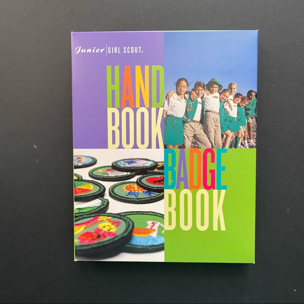 Girl Scouts Juniors Handbook & Badge Book 2001